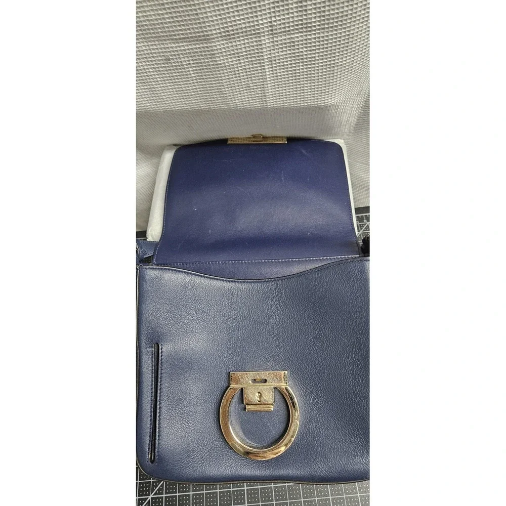 Salvatore Ferragamo Gancini‎ shoulder bag blue leather AU-21/6977